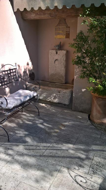 Villa Les Grands Pins Saint-Andiol Exterior foto