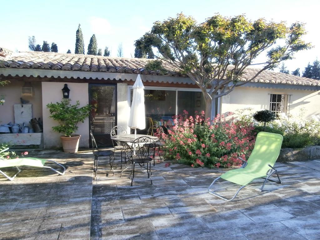Villa Les Grands Pins Saint-Andiol Exterior foto